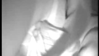 Romantična xxx hrvatski porno crnka uživa jesti obrijanu glatku macu
