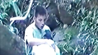 Buxom punašna Amanda Blue daje sjajno duboko grlo za spermu besplatni hrvatski pornići