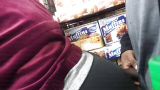 Impresivna djevojka hrvatske porno stranice Satin Bloom liže i škaklja svoju mokru macu