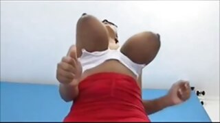 Prirodna hrvatski amaterski porno video brineta jahačica Britney s kosim repom lijepo popuši